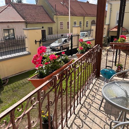 Balazs Apartman Eger Kamer foto